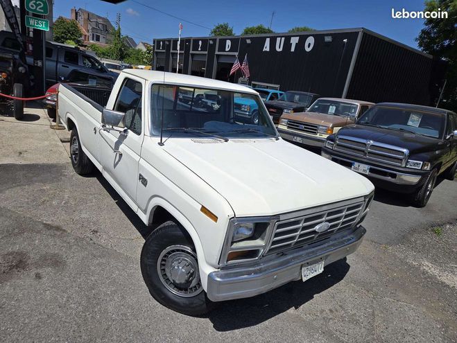 Ford F250 F 6.9 V8 420ci diesel Pick up Blanc de 1983