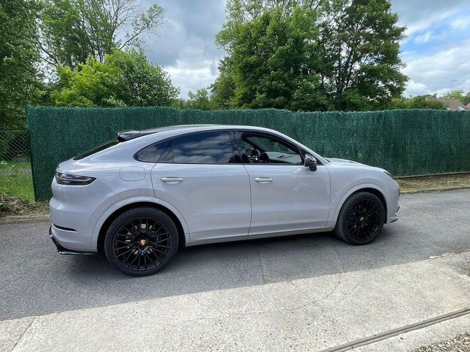 Porsche Cayenne Coup III 3.0 V6 E-HYBRID 462 TIPTRONIC  Gris Nacr de 2021