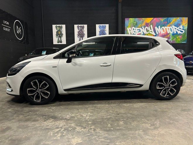 Renault Clio IV 1.2 16v 75ch LIMITED Blanc de 2017