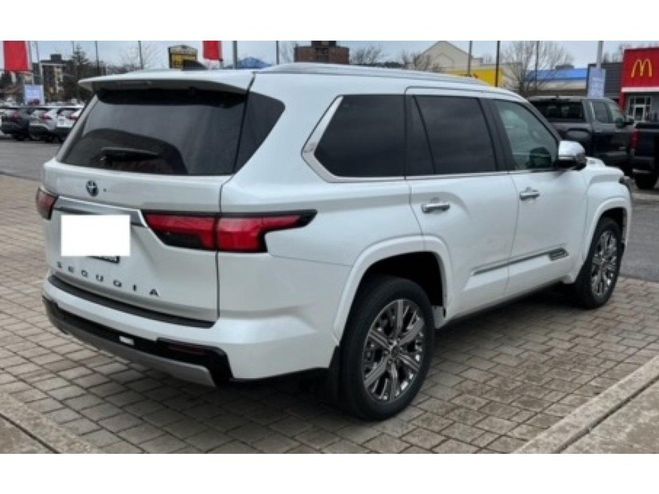 Toyota Sequoia PLATINUM HYBRID AWD Blanc de 2024