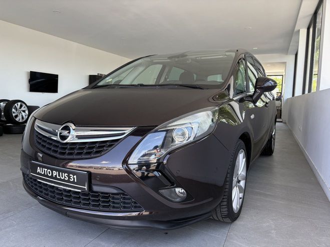 Opel Zafira Tourer 2.0 CDTI 165 ch Cosmo Pack ROUGE de 2011