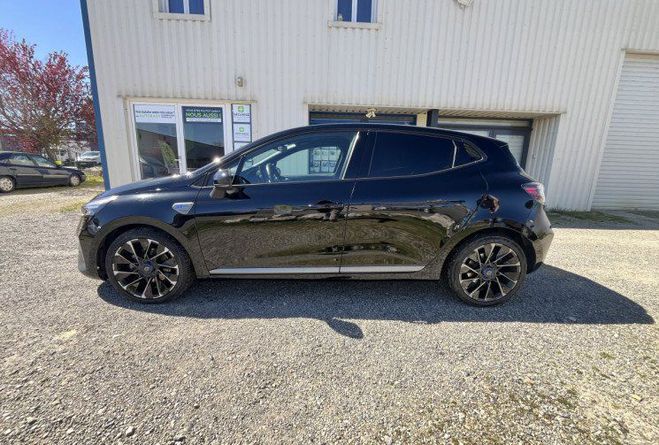 Renault Clio 1.6 E-Tech 145ch full hybrid esprit Alpi NOIR de 2024