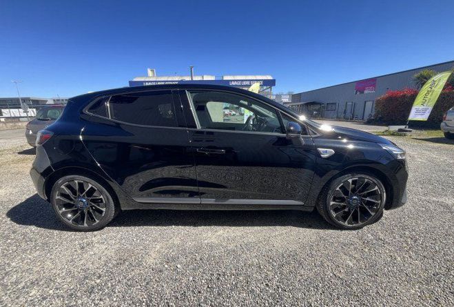 Renault Clio 1.6 E-Tech 145ch full hybrid esprit Alpi NOIR de 2024
