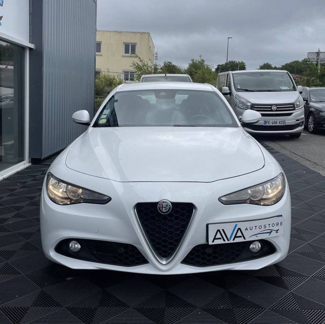 Alfa romeo Giulia 2.2 JTD 150ch Pack Business BLANC de 2016