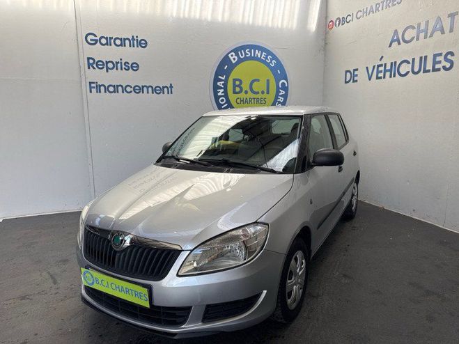 Skoda Fabia 1.2 70CH ACTIVE Gris de 2011