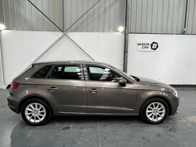 Audi A3 III 1.6 TDI 110ch Attraction INC. de 2015