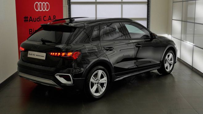 Audi A3 ALLSTREET 35 TFSI Mild Hybrid 150 S tron NOIR MYTHIC METALLISE de 2024
