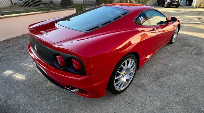 Ferrari 360 Modena f360 v8 f1 400ch 34 cv Rouge de 2003