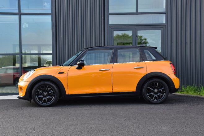 Mini One III (F55) 1.5 136 COOPER FINITION CHILI  ORANGE METAL de 2015