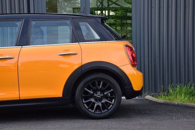 Mini One III (F55) 1.5 136 COOPER FINITION CHILI  ORANGE METAL de 2015