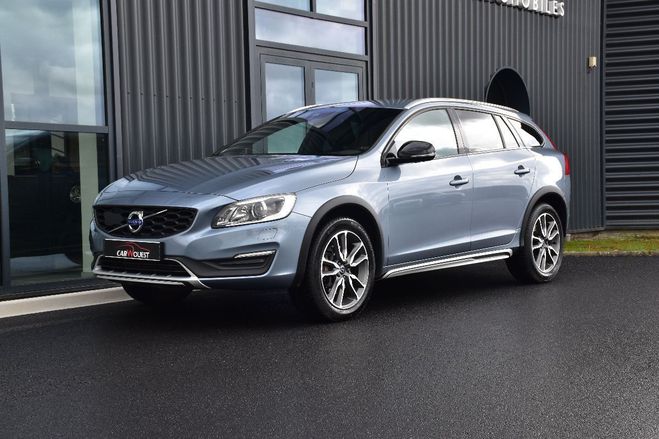Volvo V60 II CROSS COUNTRY D3 150 PRO GEARTRONIC 8 GRIS METAL de 2017