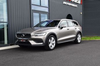  Voir détails -Volvo V60 II CROSS COUNTRY D3 150 PRO GEARTRONIC 8 à Pontivy (56)