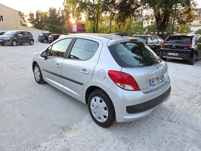 Peugeot 207 Pack Limited 1.4 hdi Gris de 2010