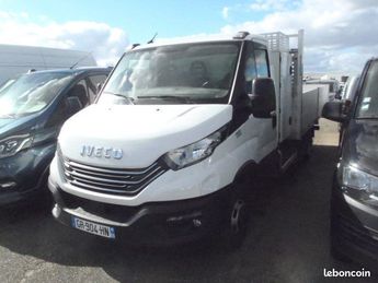  Voir détails -Iveco Daily plateau coffre 35c18 facadier à   La Boisse (01)