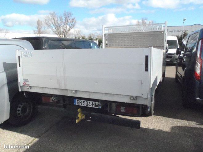 Iveco Daily plateau coffre 35c18 facadier  de 2023