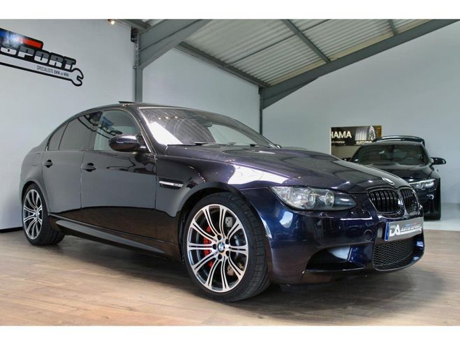 BMW M3 E90 - DKG - V8 - BERLINE LCI NOIR de 2011