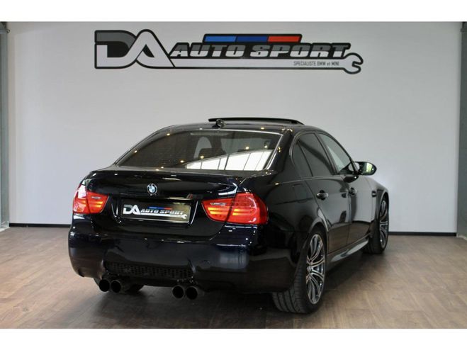 BMW M3 E90 - DKG - V8 - BERLINE LCI NOIR de 2011