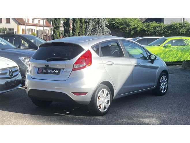 Ford Fiesta 1.25i 82 Trend GRIS CLAIR de 2012