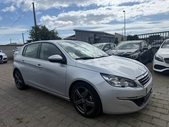  Voir détails -Peugeot 308 II 1.6 BlueHDi 100ch Active Business à Slestat (67)