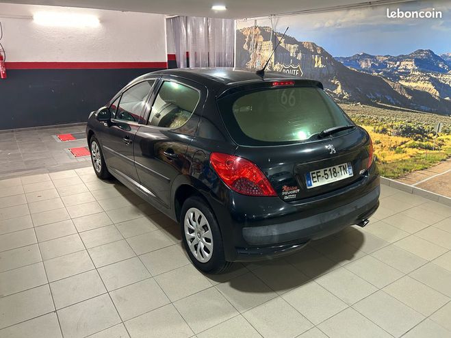 Peugeot 207 1.4 VTi 95ch Noir de 2008