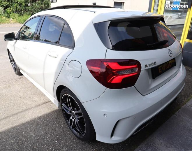 Mercedes Classe A 200 1.6 155 CH FASCINATION PACK AMG 7G-D Blanc de 2017