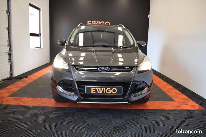 Ford Kuga 2.0 TDCI 150ch TITANIUM 4X2 SUIVI GARANT Gris de 2016