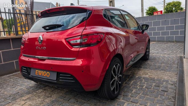 Renault Clio 1.2 TCE 120ch ENERGY LIMITED APPLE CARPL Rouge de 2017