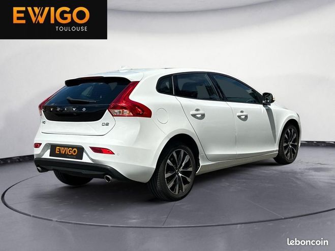 Volvo V40 2.0 D2 120CH BUSINESS GEARTRONIC BVA Blanc de 2018