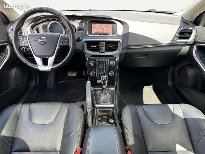 Volvo V40 2.0 D2 120CH BUSINESS GEARTRONIC BVA Blanc de 2018