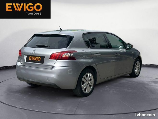 Peugeot 308 GENERATION-II 1.2 PURETECH 130 STYLE STA Gris de 2016