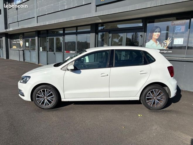 Volkswagen Polo 1.2 TSI 90CH BLUEMOTION ALLSTAR CARPLAY Blanc de 2017
