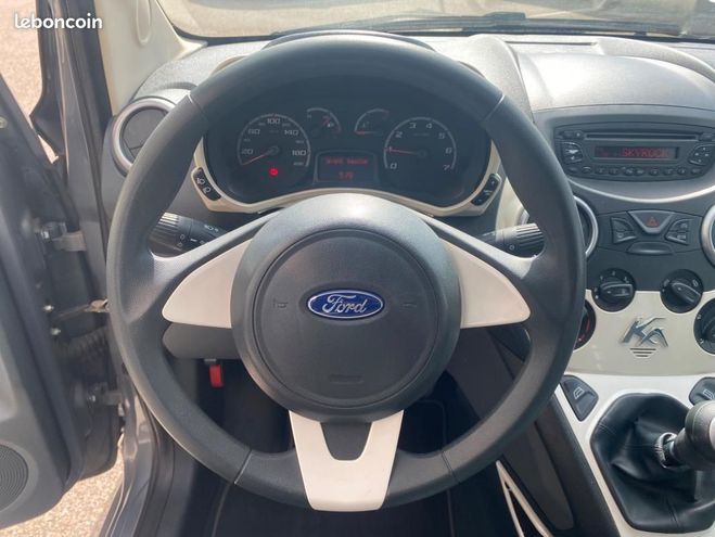 Ford KA 1.2 70CH TITANIUM START-STOP ENTRETIEN E Gris de 2013