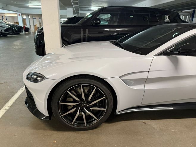 Aston martin V8 Vantage   de 2019
