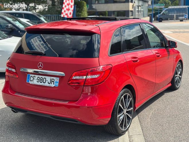 Mercedes Classe B 200 CDI 136 Fascination 7G-DCT 1re Main Rouge de 2012