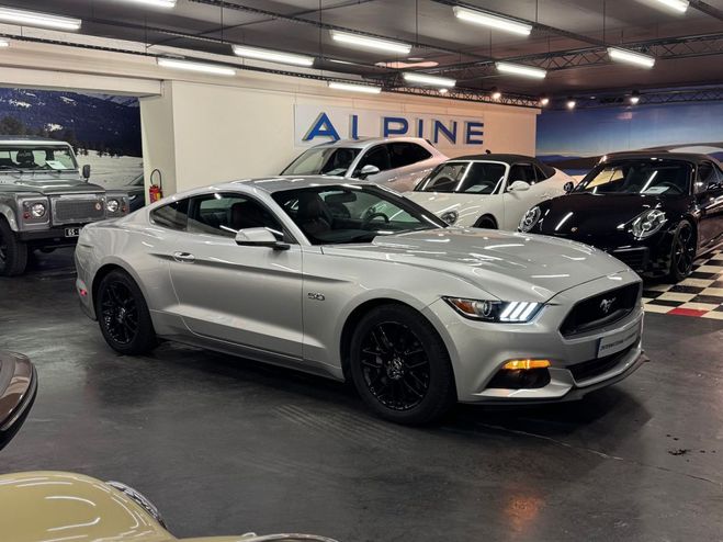 Ford Mustang VI FASTBACK 5.0 V8 GT BV6 gris de 2015