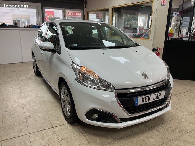 Peugeot 208 HDI 100cv garantie 12mois Blanc de 2019