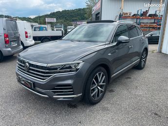  Voir détails -Volkswagen Touareg III 3.0 TSI eHybrid 381 4MOTION ELEGANCE à Sillingy (74)