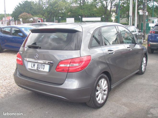 Mercedes Classe B II 180 CDI DESIGN Gris de 2014