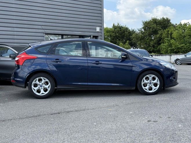 Ford Focus 1.6 TDCi 115 Titanium BLEU FONCE de 2011