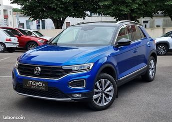  Voir détails -Volkswagen T Roc 1.5 tsi 150cv lounge business dsg7 à  La Roche-sur-Yon (85)