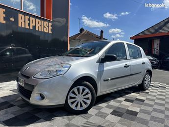  Voir détails -Renault Clio III 1.5 DCI 75CH BUSINESS ECO à Morsang-sur-Orge (91)