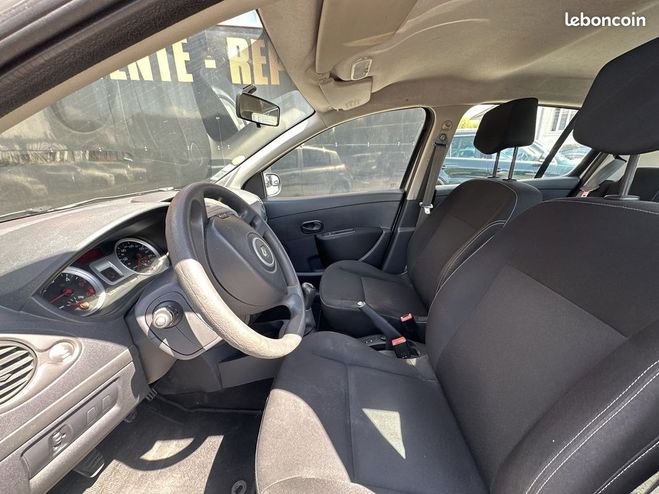 Renault Clio III 1.5 DCI 75CH BUSINESS ECO Gris de 2013