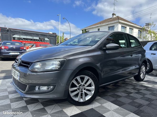 Volkswagen Polo 1.2 70CH STYLE 3P Gris de 2011