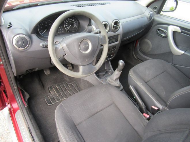 Dacia Sandero 1.5 DCI 90CH FAP STEPWAY EURO 5 Rouge de 2012