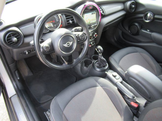 Mini Cooper 5 PORTES D 116CH BVA White Silver de 2015