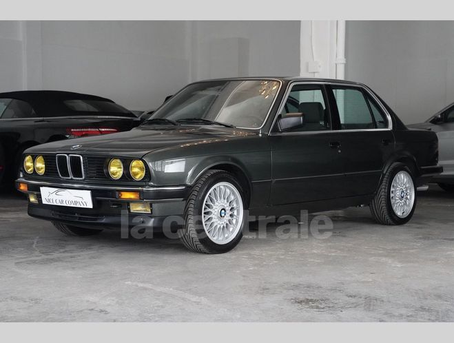 BMW Serie 3 325i (E30) 4P Vert de 1986