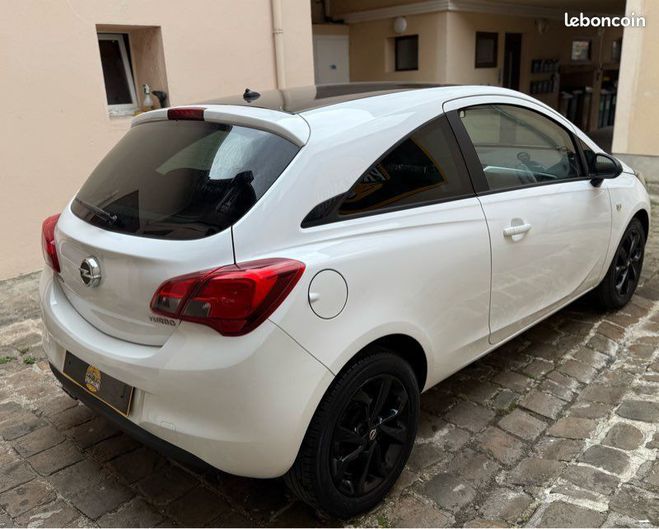 Opel Corsa 1.4L essence 100cv dition Blanc de 2017