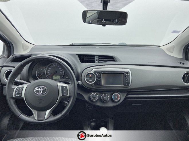 Toyota Yaris (3) 100 VVT-i Dynamic Bleu de 2014