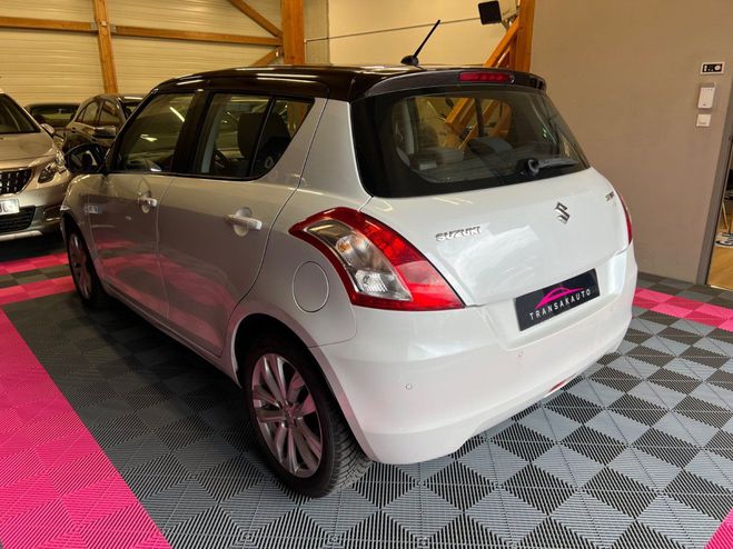 Suzuki Swift III 1.2 VVT 16V 94ch - Finition Privilg Blanc de 2015