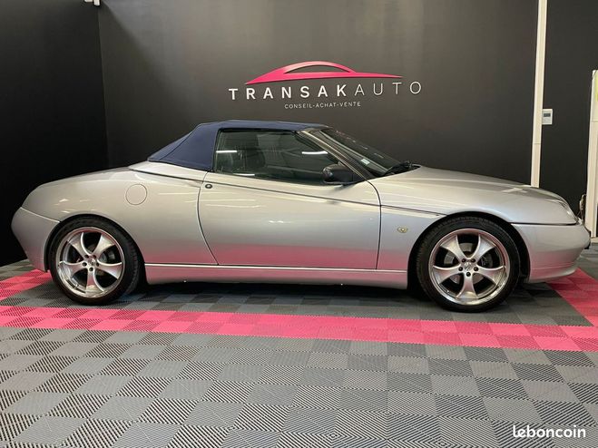 Alfa romeo Spider 2.0i 16V TS 150 Gris de 2001